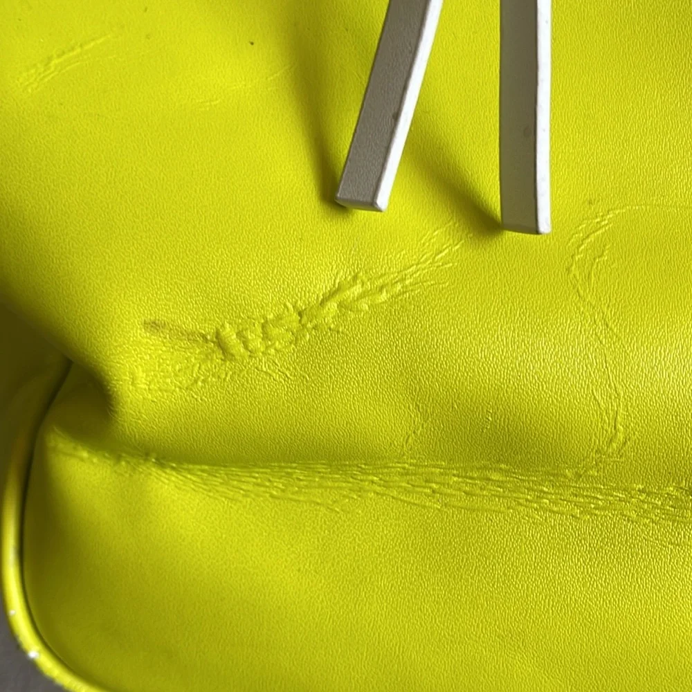 Lululemon Happy Hatha Hour Gym Bag - Picture 12 of 14